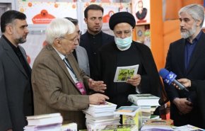 رئيس الجمهورية يزور معرض طهران الدولي للكتاب