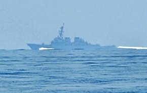 حرس الثورة الإسلامية ينشر صور رصد السفينة الأمريكية هاميلتون 