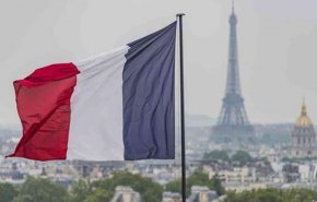 فرنسا تطلب ترحيل 10 آلاف مهاجر تونسي عام 2022