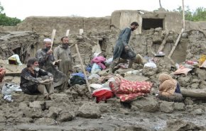 قتلى ودمار اثر فيضانات مفاجئة وسط أفغانستان 