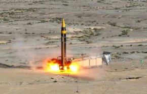 إيران تزيح الستار عن الصاروخ