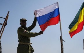 أفريقيا الوسطى تبحث مع مسكو بناء قاعدة عسكرية روسية في أراضيها
