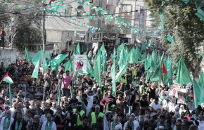 حماس تنظم مسيرة جماهيرية شمال غزة 





