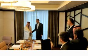 دیدار امیر عبداللهیان و بن فرحان در  کیپ تاون/ وزیر خارجه عربستان: به‌زودی به تهران سفر می‌کنم