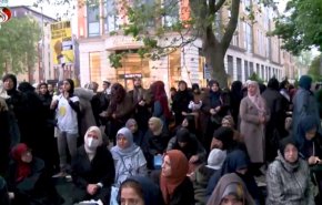 وقفة تضامنية احتجاجا على إغلاق أكبر مركز إسلامي في لندن  