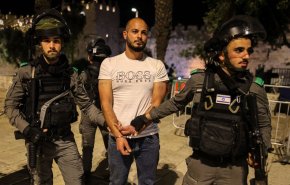 الإحتلال يعتقل فلسطينييْنِ من الأقصى و3 أطفال من جنين

