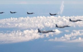 جنگنده‌های چین از تنگه تایوان عبور کردند