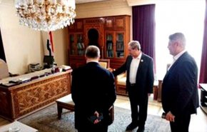 المقداد يطلع على التحضيرات الجارية في مقر السفارة السورية بالرياض