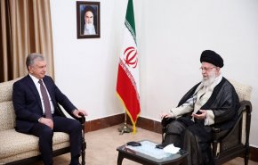  قائد الثورة الاسلامية يستقبل الرئيس الاوزبكستاني