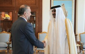 دیدار وزیر امور خارجه با امیر قطر در دوحه