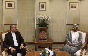 رایزنی امیرعبداللهیان با وزیر خارجه عمان در مسقط