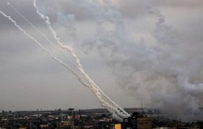 تل أبيب تؤكد إطلاق صاروخ من الضفة وقواته تجري عمليات تمشيط للمنطقة
