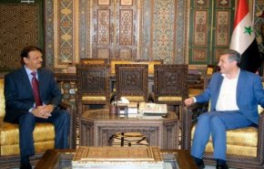 محافظ دمشق يبحث مع السفير الباكستاني سبل تعزيز العلاقات الاقتصادية والتجارية