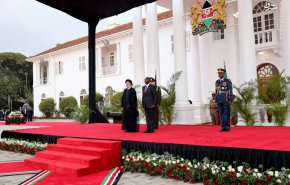 مراسم استقبال رسمية للرئيس رئيسي من قبل نظيره الكيني 