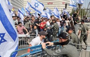 الكاتب حمزة البشتاوي: شوارع تل أبيب ستغرق في الدم