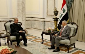 الرئيس العراقي يؤكد للسفير الإيراني أهمية الارتقاء بمستوى العمل الثنائي