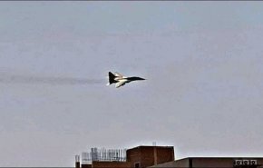 تحليق مكثف لطيران الجيش السوداني بسماء الخرطوم والدعم السريع يرد 