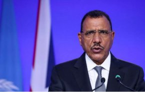 النيجر.. أنباء عن حصار عناصر من الحرس الرئاسي مكتب الرئيس ومقر إقامته