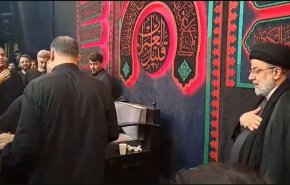 رئیس جمهور در مراسم عزاداری روز تاسوعای مسجد ارگ تهران حاضر شد + فیلم
