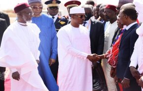 رئيس تشاد يصل إلى عاصمة النيجر بعد الانقلاب 