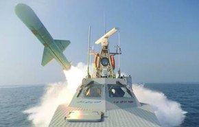 تصاویر؛ رزمایش اقتدار نیروی دریایی سپاه برای دفاع مستحکم از جزایر ایرانی/ رونمایی از کروز قدیر و موشک بالستیک فتح مجهز به هوش مصنوعی