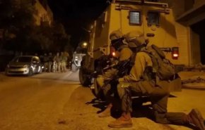 بازداشت ۵ فلسطینی در یورش اشغالگران صهیونیست به طولکرم 