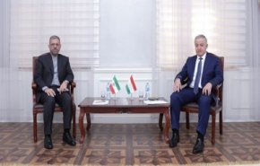 السفير الإيراني يقدم أوراق اعتماده لوزير خارجية طاجيكستان