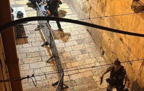 حمله وحشیانه نیروهای صهیونیستی به زن فلسطینی در قدس