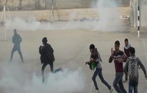 حمله صهیونیست ها با گاز اشک آور به مدرسه: ده ها دانش آموز دختر دچار خفگی شدند