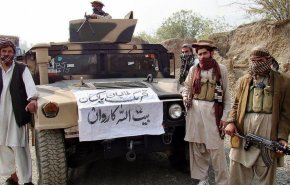 'طالبان باكستان' تستولي على معدات عسكرية خلفتها أمريكا في أفغانستان