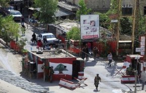​​​​​​​اشتباكات بين فتح ومجموعات مسلحة في عين الحلوة جنوبي لبنان

