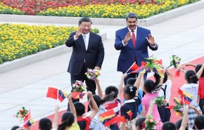 رئيس الصين يلتقي 'مادورو' ويرفع مستوى العلاقات بفنزويلا 