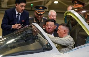 بازدید رهبر کره شمالی از کارخانه تسلیحات سازی روسیه 