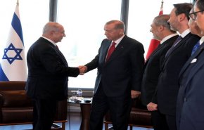 حماس: من المؤسف أن يستقبل رئيس دولة إسلامية نتنياهو