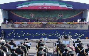 اسبوع الدفاع المقدس في ايران..استعراض عسكري بأسلحة متطورة
