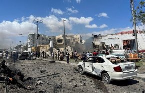 بينهم جنود.. انفجار شاحنة ملغومة في الصومال تخلّف 10 قتلى
