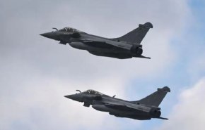 النيجر تمنع طائرات فرنسا من التحليق فوق أجوائها وباريس تنهي علاقاتها العسكرية مع نيامي