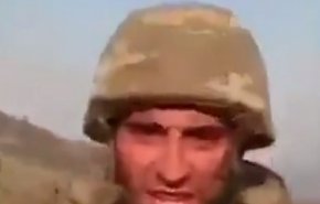 سربازان جمهوری آذربایجان با چاقو در جستجوی ارمنی های قره‌باغ + ویدیو