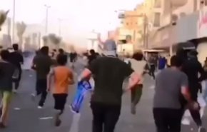 تلاش برای متفرق کردن تظاهرکنندگان از میدان تحریر عراق+ ویدیو