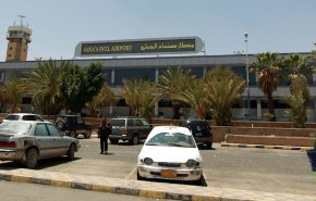 'أنصار الله' اليمنية تنفي احتجاز طائرة في مطار صنعاء