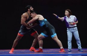 بالفیديو.. ميداليتان ذهبيتان لإيران بالمصارعة الرومانية في دورة الألعاب الآسيوية