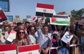 خروش مردم مصر در حمایت از فلسطین و غزه+ فیلم