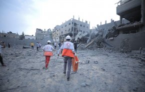 شاهد.. الجمعية المركزية للهلال الأحمر في غزة هدفا للاحتلال!
