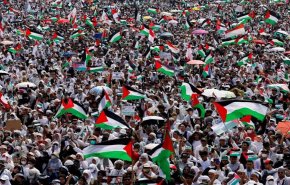 بالفيديو والصور.. مليونية أندونسيا دعما لغزة
