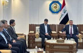 قائد قوى الأمن الداخلي الإيراني يلتقي وزير الداخلية العراقي في بغداد