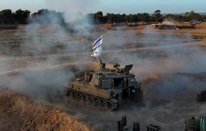 شاهد.. الجيش الاسرائيلي في حفرة وحل غزة 