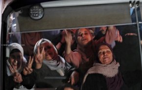 گردان‌های قسام 39 زن و کودک اسیر فلسطینی را از زندان‌های اسرائیلی آزاد کرد