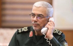 ايران تعلن استعدادها لتعزيز العلاقات العسكرية مع السعودية