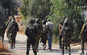 الاحتلال يشن حملة اعتقالات في الضفة الغربية
