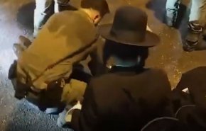شرطة الاحتلال تعتدي على يهود مناهضين للصهيونية